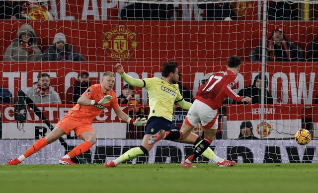 Amad Diallo lập hat-trick trong 12 phút, Man United ngược dòng hạ Southampton- Ảnh 5.