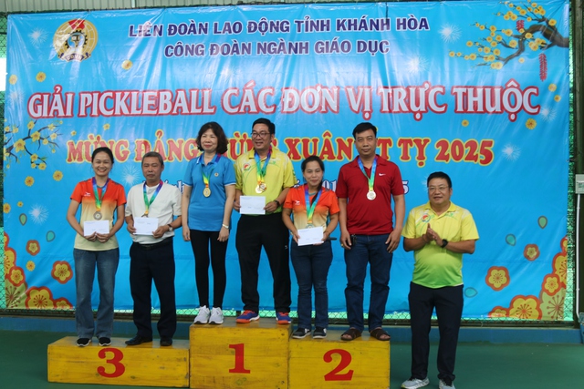 Sôi nổi giải Pickleball Công đoàn giáo dục Khánh Hoà- Ảnh 4.