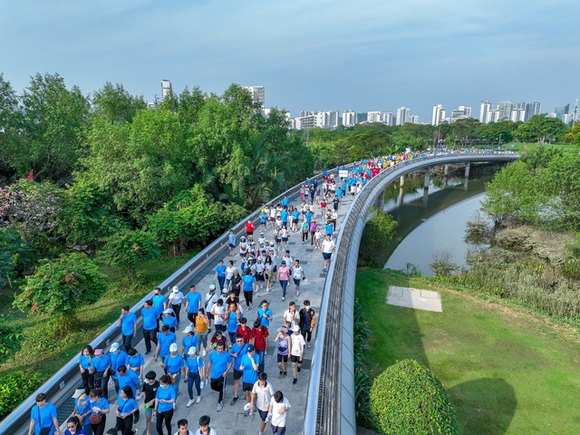 Chương trình Đi bộ từ thiện Đinh Thiện Lý: 20 năm những bước chân chia sẻ- Ảnh 3.