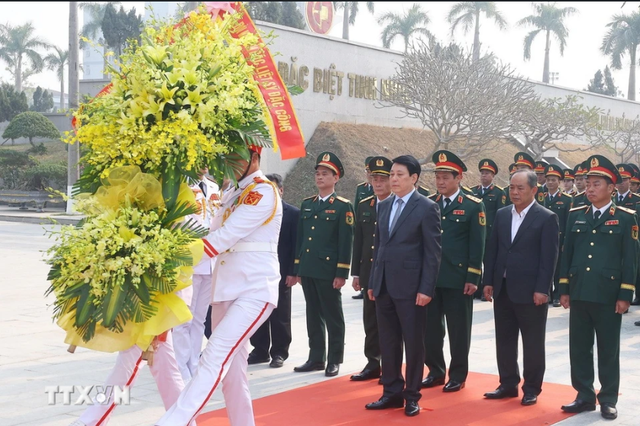 Chủ tịch nước Lương Cường: Binh chủng Đặc công phát huy truyền thống "Đặc biệt tinh nhuệ"

- Ảnh 7.