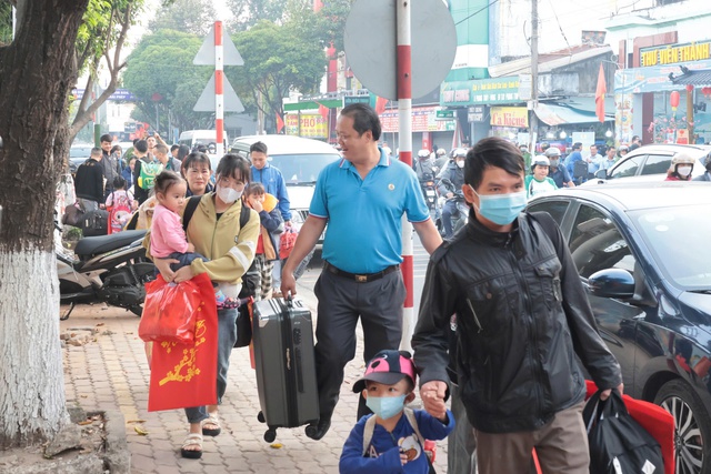 Ấm áp chuyến tàu Công đoàn đầu tiên xuất phát từ Bình Dương- Ảnh 5.