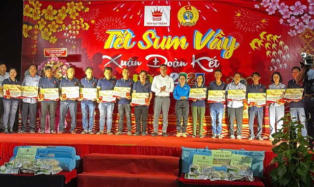 Đầm ấm "Tết sum vầy"- Ảnh 1.