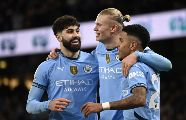 "Quái thú" tái xuất, Man City mở đại tiệc bàn thắng tại Etihad- Ảnh 5.