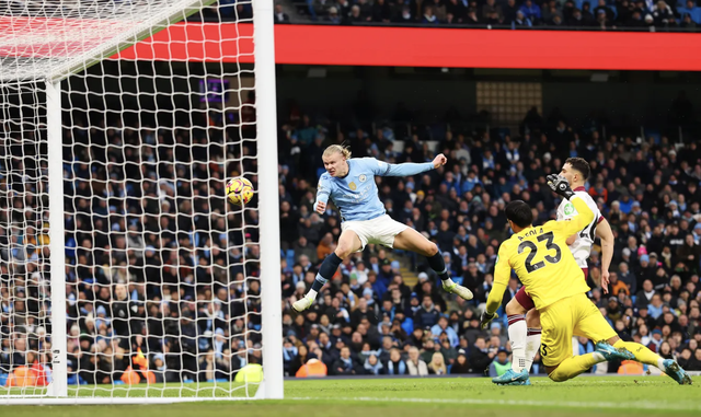 "Quái thú" tái xuất, Man City mở đại tiệc bàn thắng tại Etihad- Ảnh 2.