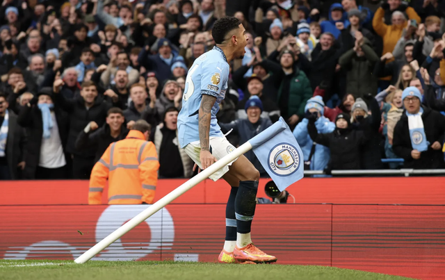 "Quái thú" tái xuất, Man City mở đại tiệc bàn thắng tại Etihad- Ảnh 1.