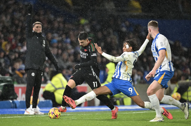 Hòa tệ hại Brighton, Arsenal hết hy vọng đua vô địch Ngoại hạng- Ảnh 6.