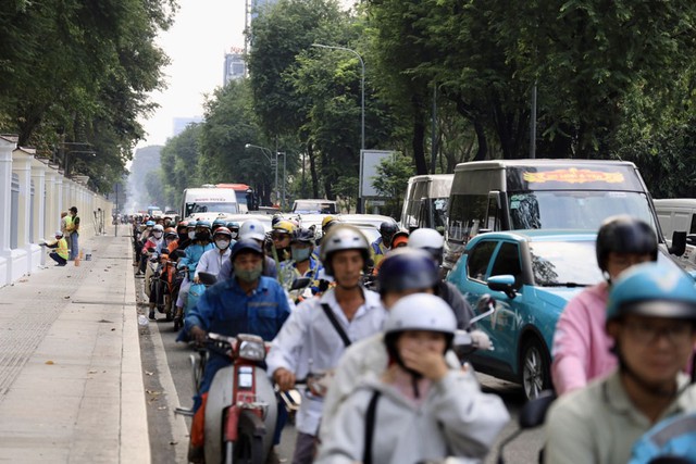 Khu vực giao lộ Nguyễn Thị Minh Khai - Nam Kỳ Khởi Nghĩa thường xuyên ùn ứ