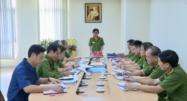 Sự thật ớn lạnh "việc nhẹ lương cao" vừa bị Công an TP HCM triệt phá- Ảnh 1.