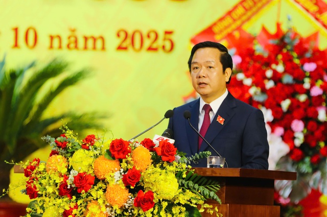 Trưởng Ban Tổ chức Trung ương Lê Minh Hưng dự Đại hội Đảng bộ tỉnh Ninh Bình- Ảnh 4. Trưởng Ban Tổ chức Trung ương Lê Minh Hưng dự Đại hội Đảng bộ tỉnh Ninh Bình- Ảnh 4.