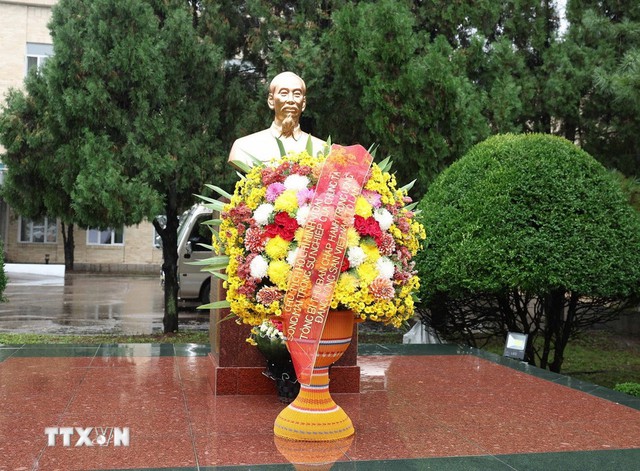 Tổng Bí thư Tô Lâm dự Lễ khánh thành tượng Chủ tịch Hồ Chí Minh tại Triều Tiên - Ảnh 1.