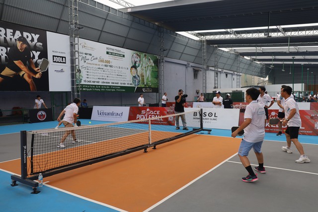 TP HCM: Tổ chức Giải giao lưu Pickleball gây quỹ hỗ trợ đồng bào vùng bão lũ - Ảnh 1.