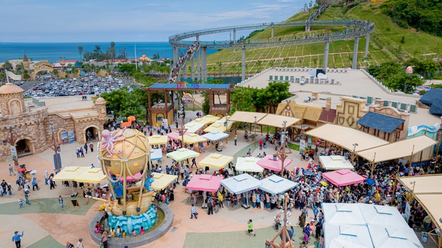 Sôi động mùa tuyển dụng cuối năm tại Hội thảo Nhân tài NovaGroup 2025 - Ảnh 3.