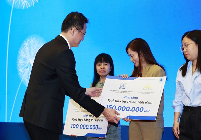 Học bổng Đinh Thiện Lý: 20 năm đồng hành cùng học sinh, sinh viên - Ảnh 5.