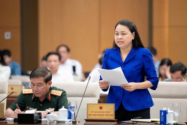 Lương cán bộ xã thấp dưới 10 triệu đồng cần cải thiện chế độ - Ảnh 2. Lương cán bộ xã thấp dưới 10 triệu đồng cần cải thiện chế độ - Ảnh 2.