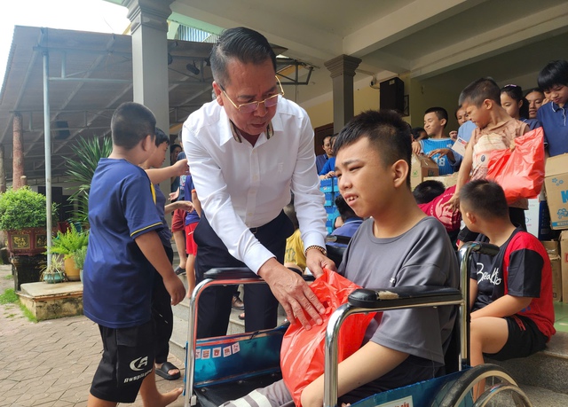 Chung tay lan tỏa yêu thương đến Mái ấm Hy vọng Vincent - Ảnh 2.