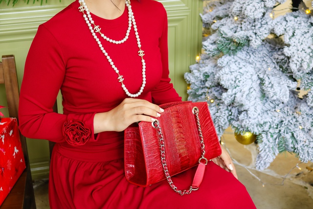 Thời trang da đà điểu, cá sấu Khatoco: Tôn vinh phái đẹp bằng vẻ đẹp vượt thời gian - Ảnh 4.