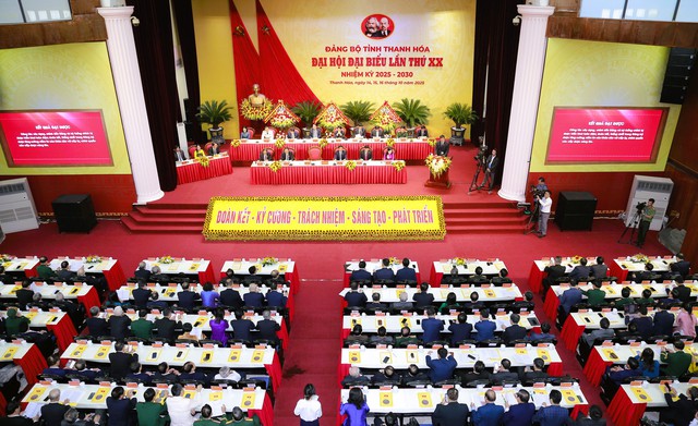 Thủ tướng dự khai mạc Đại hội Đảng bộ tỉnh Thanh Hóa nhiệm kỳ 2025-2030 - Ảnh 2.