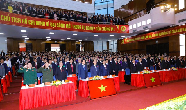Thủ tướng dự khai mạc Đại hội Đảng bộ tỉnh Thanh Hóa nhiệm kỳ 2025-2030 - Ảnh 3.