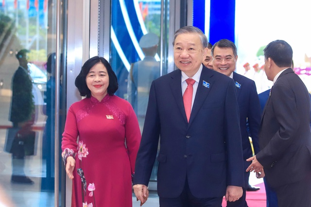 Tổng Bí thư dự phiên khai mạc Đại hội Đại biểu Đảng bộ TP Hà Nội lần thứ XVIII - Ảnh 1.