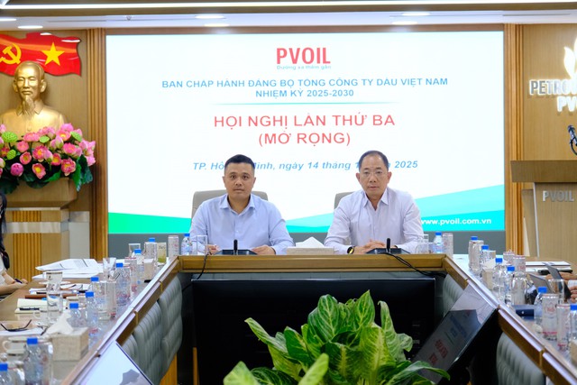 PVOIL tiến gần đến cột mốc doanh thu năm 2025 - Ảnh 1.
