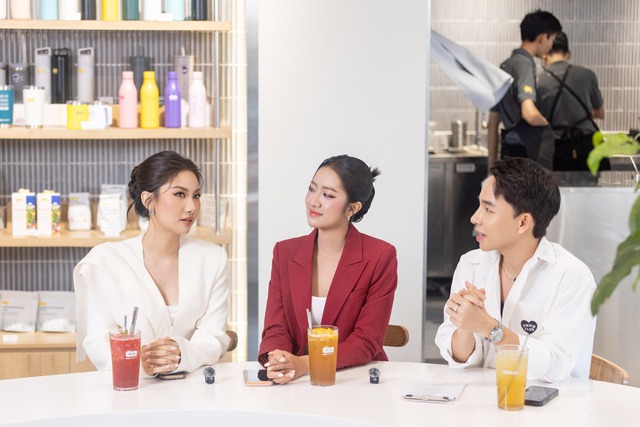 "Song Linh" hội ngộ: Hai nàng hậu "đọ sắc" và lan tỏa tinh thần phụ nữ Việt hiện đại   - Ảnh 2.