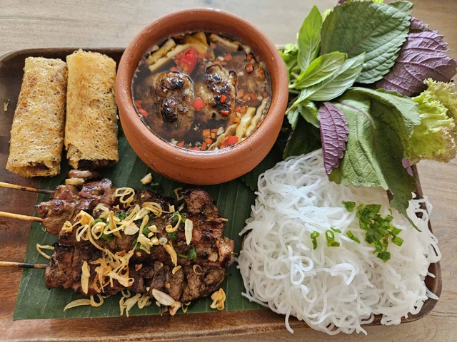 Việt Nam vào tốp những quốc gia có nền ẩm thực hàng đầu thế giới - Ảnh 2.