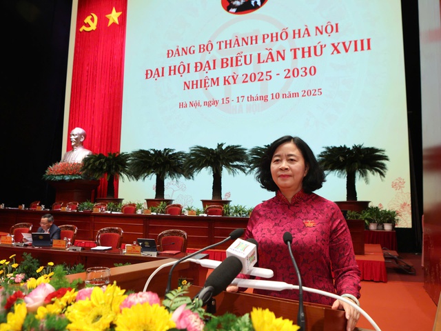 Bí thư Thành ủy Hà Nội: Quyết tâm giảm ùn tắc giao thông, ô nhiễm các dòng sông - Ảnh 1.