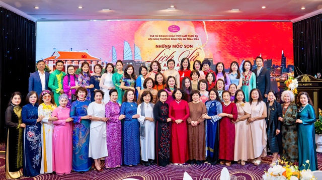Nữ doanh nhân Việt Nam góp 1 tỉ đồng xây cầu cho người dân vùng bão lũ - Ảnh 2.