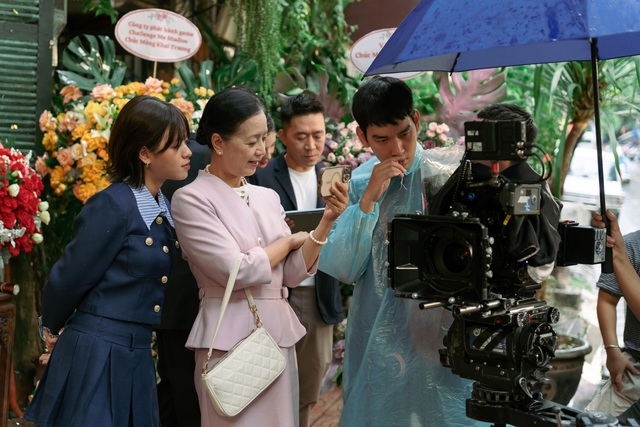 Con gái NSƯT Chiều Xuân "kết đôi" cùng con trai NSND Trần Lực - Ảnh 5.