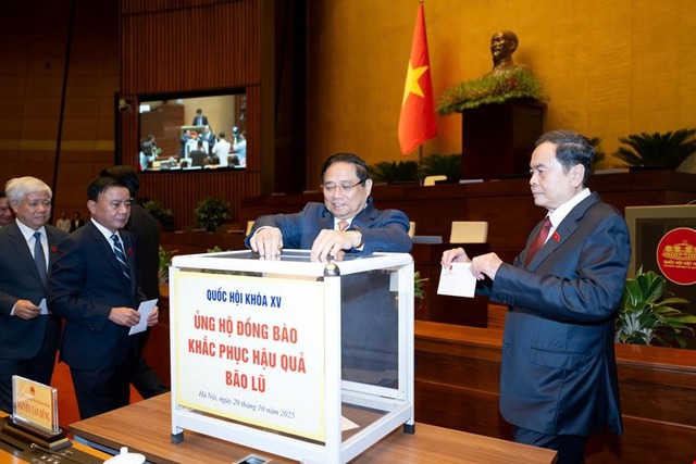 Chủ tịch Quốc hội: Kỳ họp thứ 10 là bước khởi đầu cho thời kỳ phát triển mới - Ảnh 2.