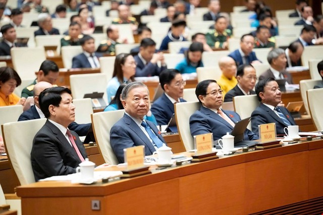 Chủ tịch Quốc hội: Kỳ họp thứ 10 là bước khởi đầu cho thời kỳ phát triển mới - Ảnh 1.