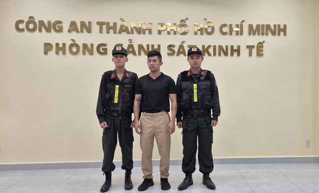 Ca sĩ Lương Bằng Quang bị khởi tố về tội "Đưa hối lộ": Đối diện mức án nào?