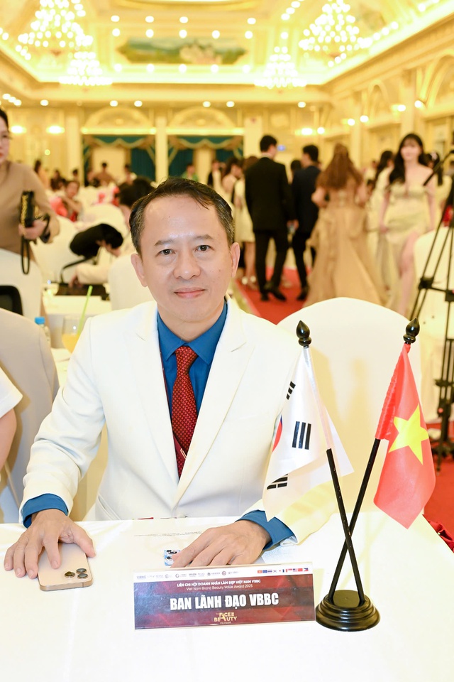 TS-BS Nguyễn Ngọc Nhơn nói về Y khoa trong thời đại công nghệ AI - Ảnh 2.