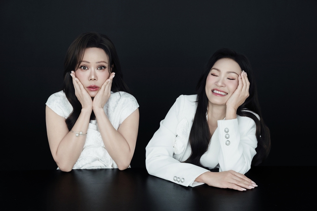 Việt Hương – Hồng Đào "đọ" độ tươi trẻ, sang trọng - Ảnh 1.