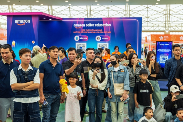 Hội chợ Mùa Thu lần thứ Nhất - 2025: Không gian sống động, trải nghiệm bất tận mỗi ngày ở VEC - Ảnh 9.