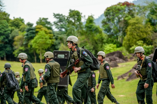 Tăng Duy Tân nhập viện - Ảnh 1.