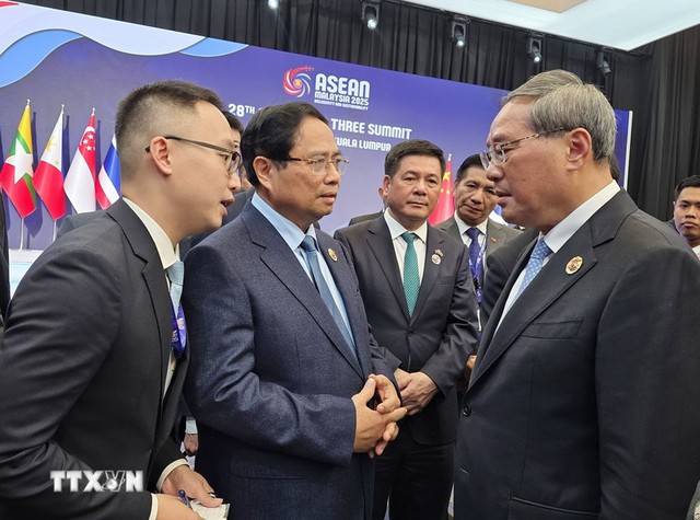 Thủ tướng Phạm Minh Chính gặp Thủ tướng Trung Quốc Lý Cường - Ảnh 1.
