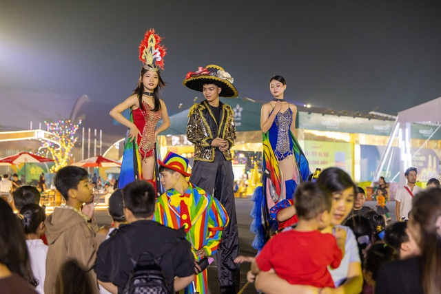 Hội chợ Mùa Thu lần Thứ nhất - 2025: “Cực phẩm” ẩm thực - "Đại tiệc ăn chơi" hot nhất thời điểm này - Ảnh 6.