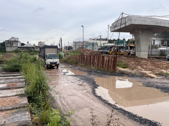 Tiến độ chậm trễ cao tốc biên hòa - Vũng Tàu: Tỉnh Đồng Nai ra tối hậu thư - Ảnh 7. Tiến độ chậm trễ cao tốc biên hòa - Vũng Tàu: Tỉnh Đồng Nai ra tối hậu thư - Ảnh 7.