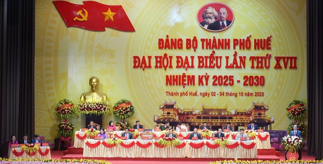 Huế quyết tâm khẳng định vị thế thành phố trực thuộc Trung ương- Ảnh 1. Huế quyết tâm khẳng định vị thế thành phố trực thuộc Trung ương- Ảnh 1.
