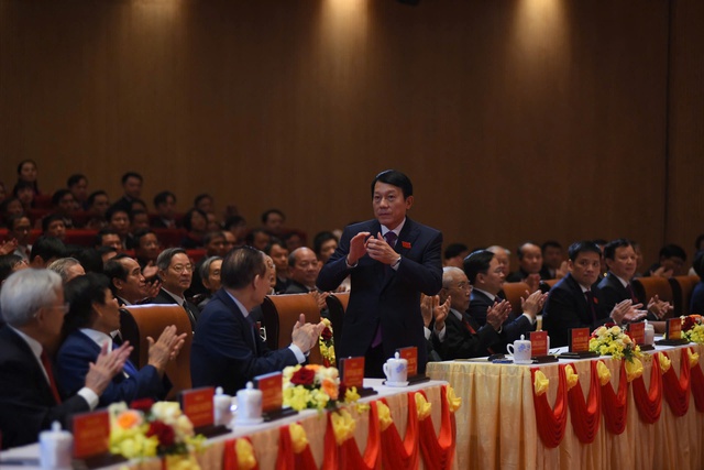 Huế quyết tâm khẳng định vị thế thành phố trực thuộc Trung ương- Ảnh 2. Huế quyết tâm khẳng định vị thế thành phố trực thuộc Trung ương- Ảnh 2.