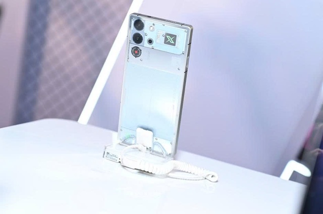 Nubia NEO 3 GT 5G sát cánh cùng đội tuyển eSports Saigon Phantom - Ảnh 1.