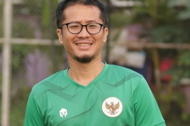 Cựu trợ lý Sin Tae-yong chỉ ra lý do Patrick Kluivert thất bại ở Indonesia - Ảnh 1.