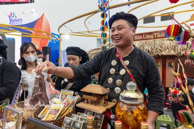 Ngàn lẻ một điểm “phải đến” tại siêu hội chợ quy mô khủng nhất từ trước tới nay - Ảnh 3.
