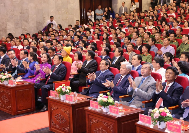 Thủ tướng Phạm Minh chính phát biểu tại giải báo chí phòng chống tham nhũng , lãng phí - Ảnh 1. Thủ tướng Phạm Minh chính phát biểu tại giải báo chí phòng chống tham nhũng , lãng phí - Ảnh 1.