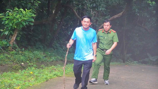 Đi bộ đồng hành vì "Côn Đảo xanh" - Ảnh 8.