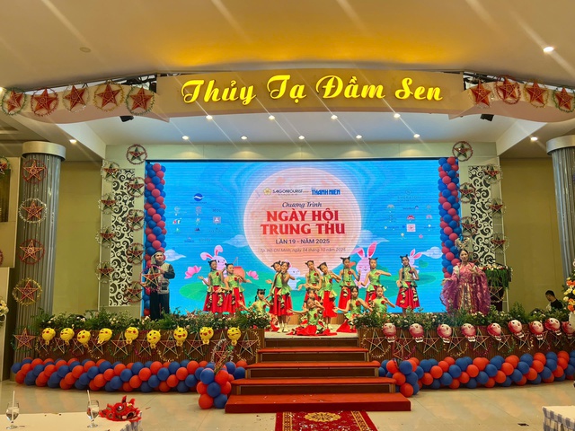 Ngày hội Trung thu cho trẻ em khó khăn tại TP HCM mang ý nghĩa kinh tế sâu sắc - Ảnh 3.