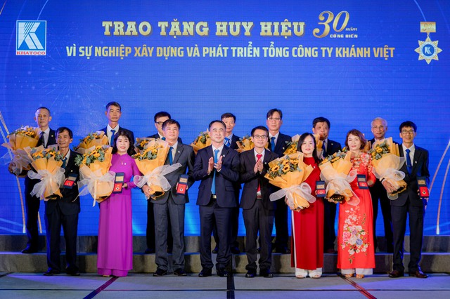 Kỷ niệm 42 năm thành lập: Khatoco tôn vinh và tri ân người lao động - Ảnh 4.