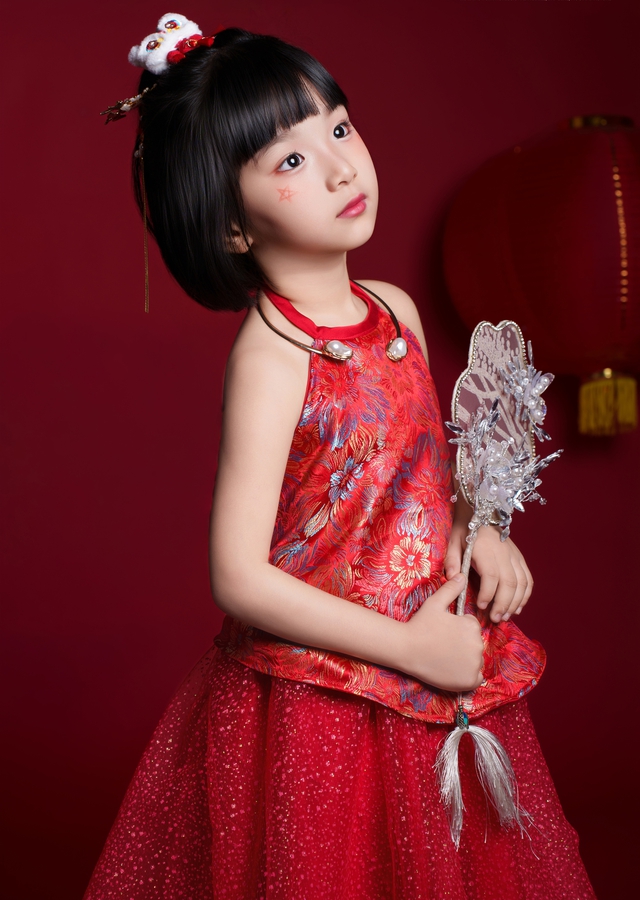 Trò cưng Xuân Lan, Nhã Tâm duyên dáng và trong veo - Ảnh 3.