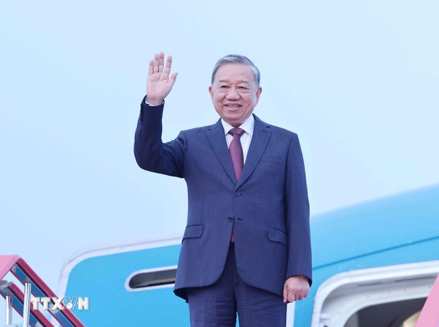 Những hình ảnh đầu tiên của Tổng Bí thư Tô Lâm tại Triều Tiên - Ảnh 1.